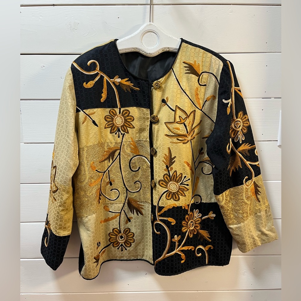 ALLURE Black & Gold Embroidered Jacket Size XL